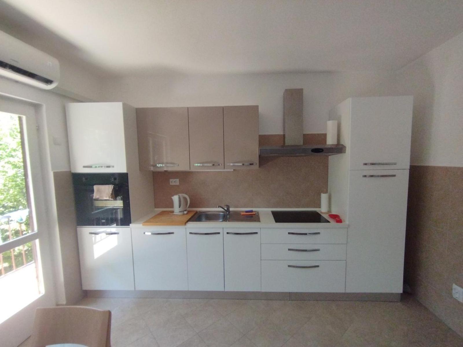 Apartman Kora Njivice Exterior foto